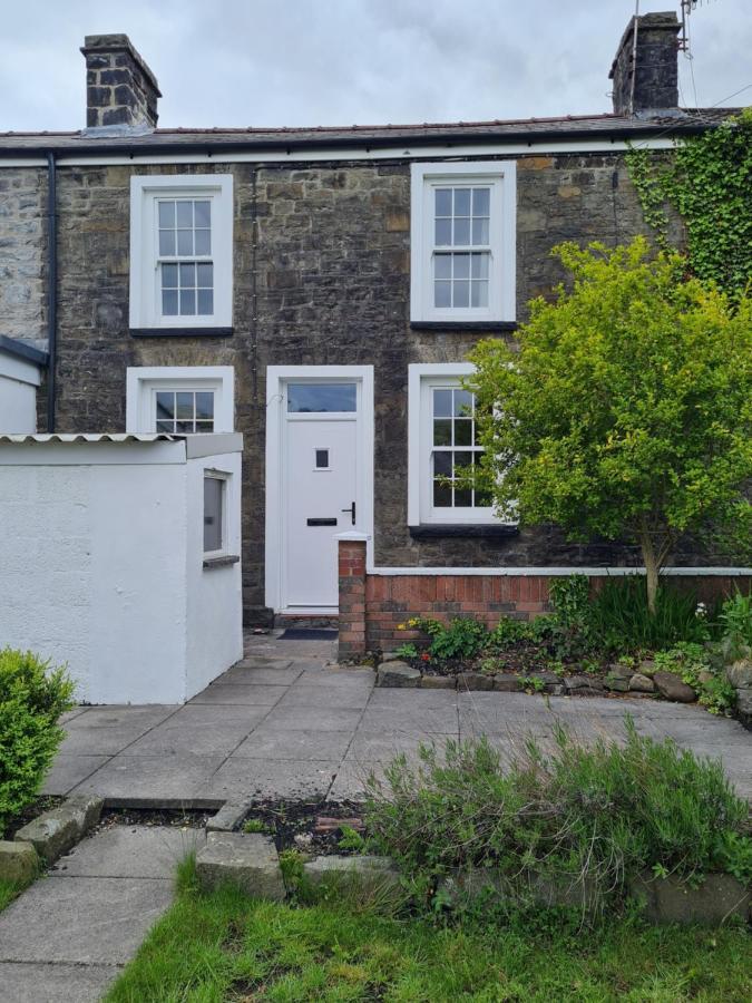 Picturesque 2 Bedroom Miners Cottage Near Bike Park Wales & Brecon Beacons Merthyr Tydfil Ngoại thất bức ảnh